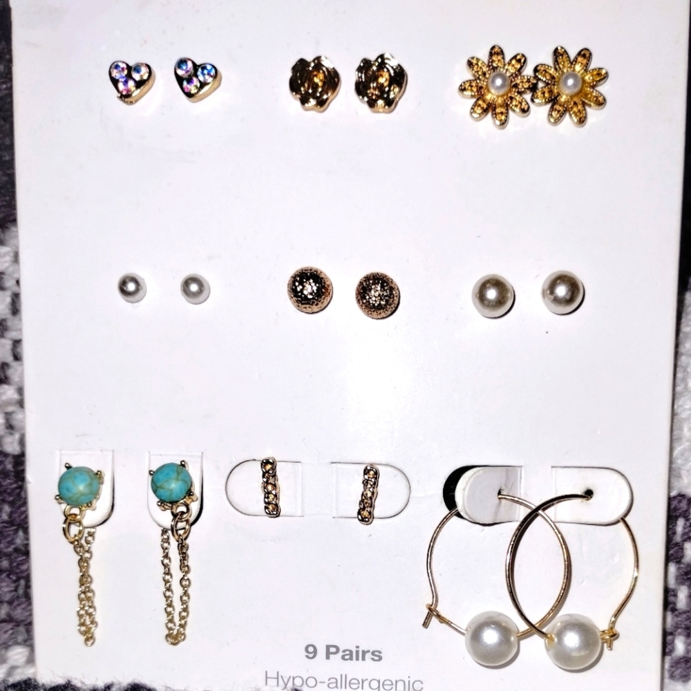 New Package of 9 pairs of Earrings  Gold Tone with Pearls & Turquoise Accents HA